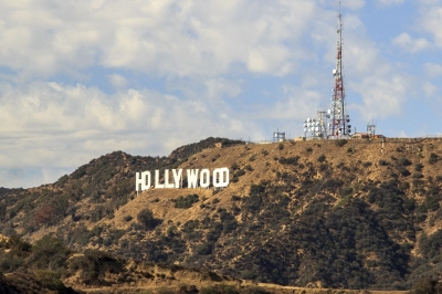 Hollywood Hills (Public Domain | Pixabay)  Public Domain 
Informations sur les licences disponibles sous 'Preuve des sources d'images'